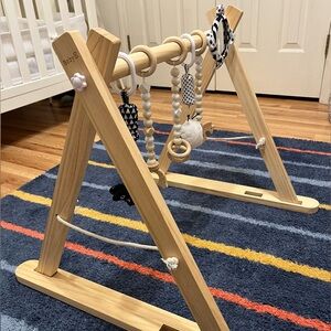 Baby Mobile Wooden Play Triangle 
Black and White